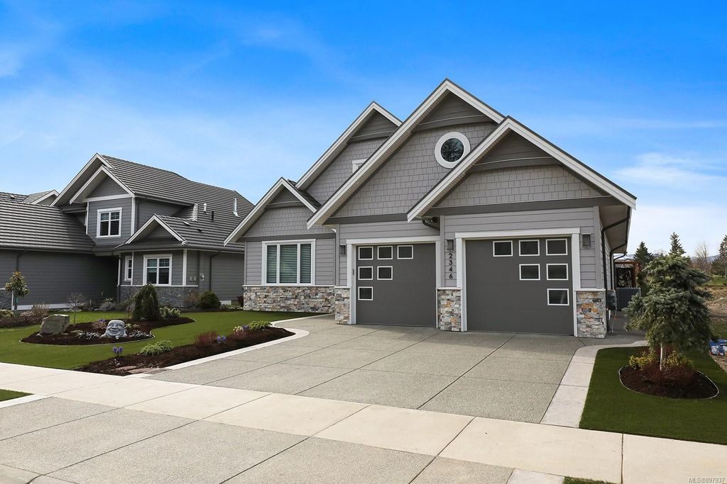 listing image 16043139423837
