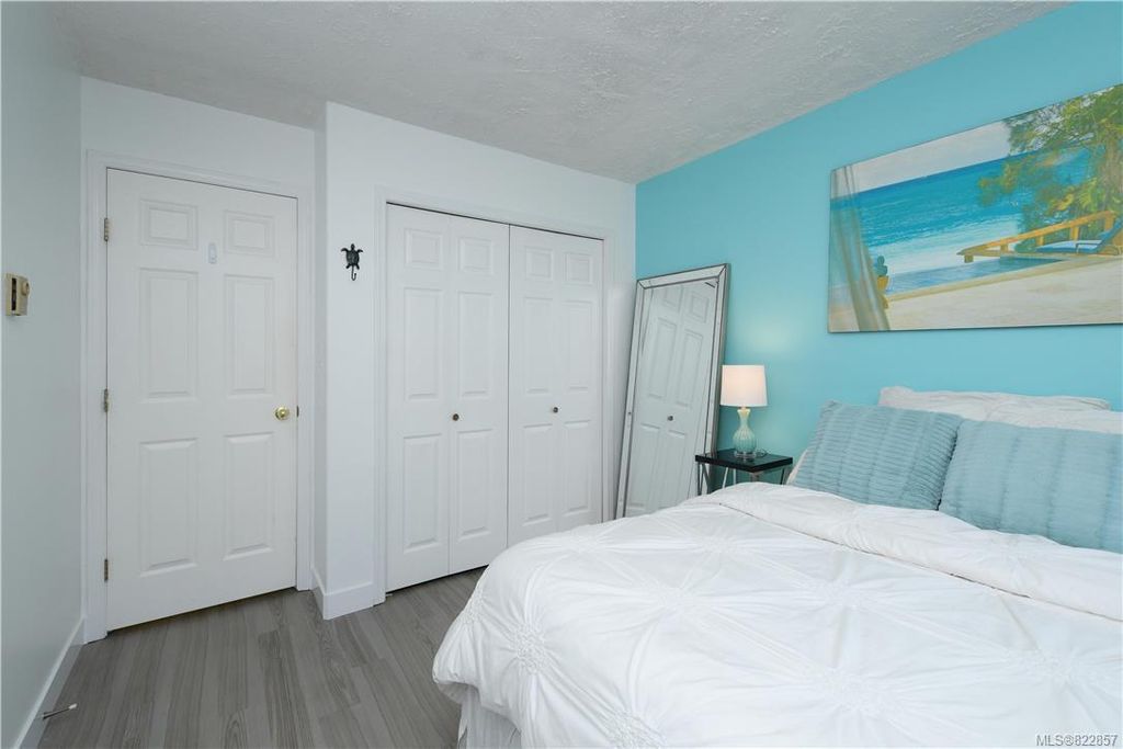 listing image 16041588904221
