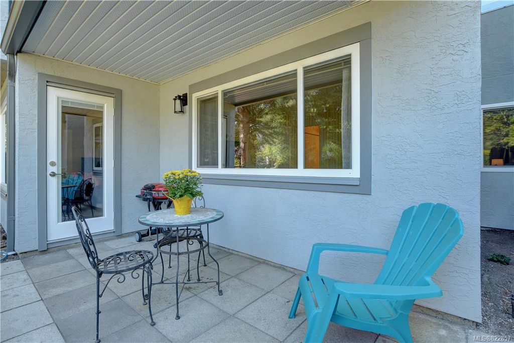 listing image 16041390893971