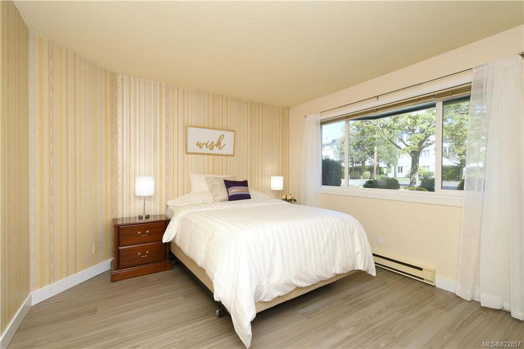 listing image 16042111419546