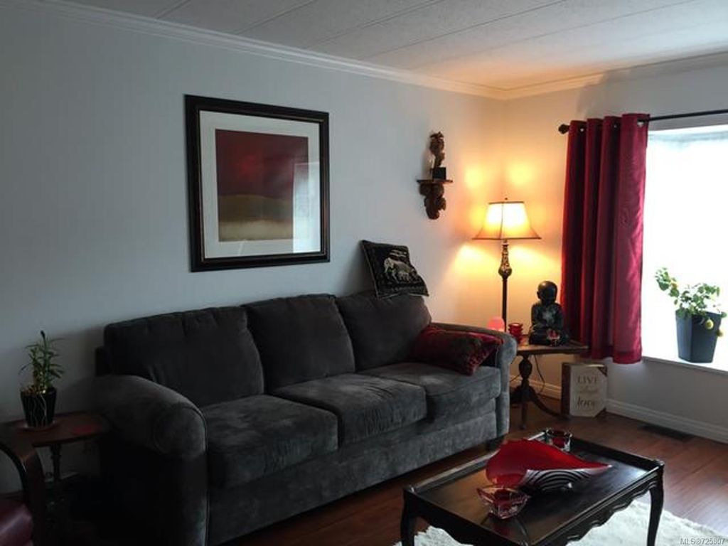 listing image 16047225335227094542