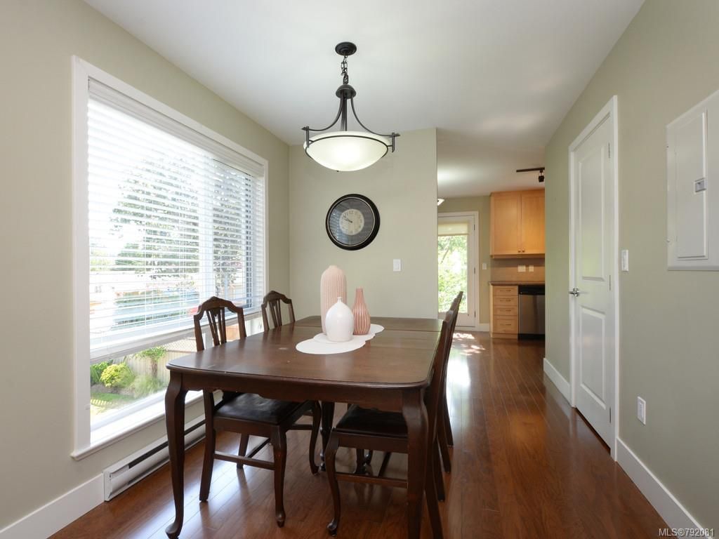 listing image 16048310462827728118