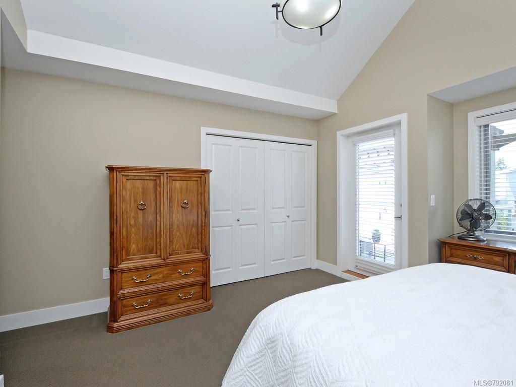 listing image 16048882135081457777
