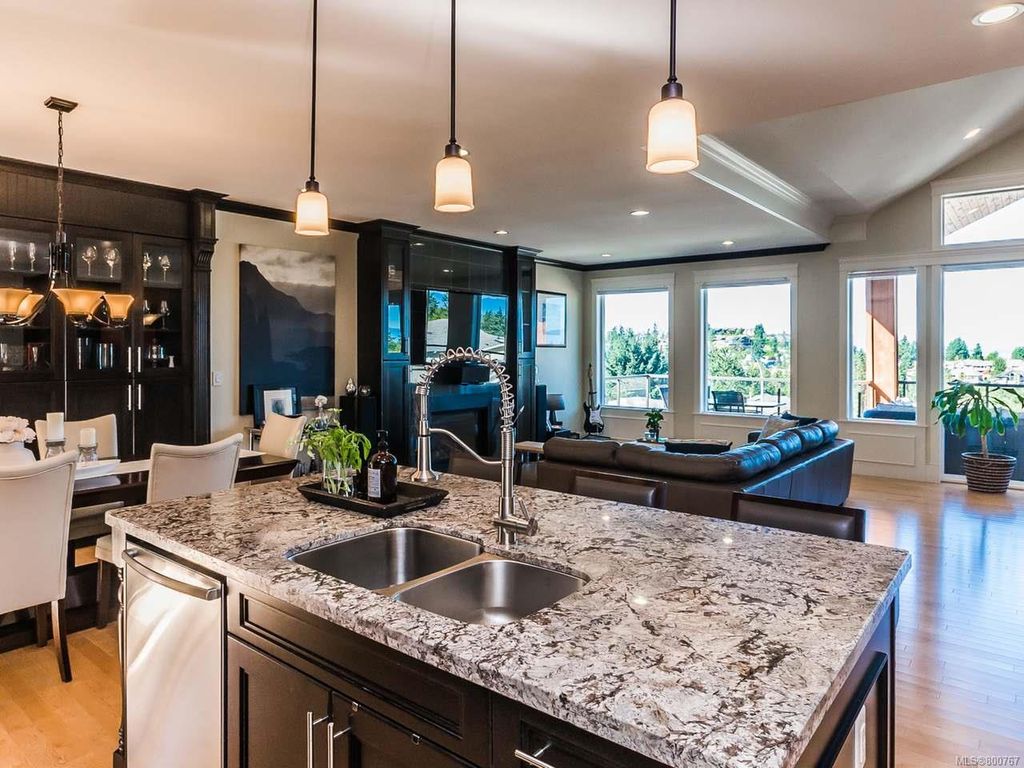 listing image 16045517406036358418