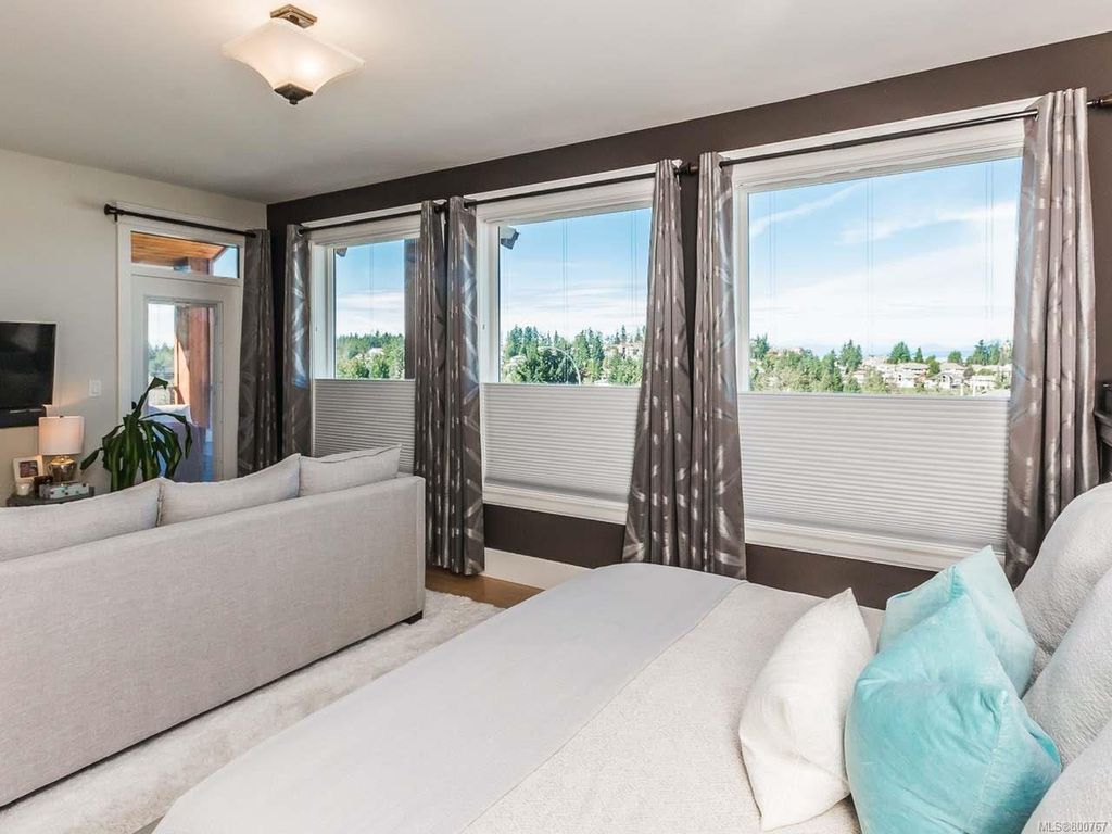 listing image 16047185319656390576
