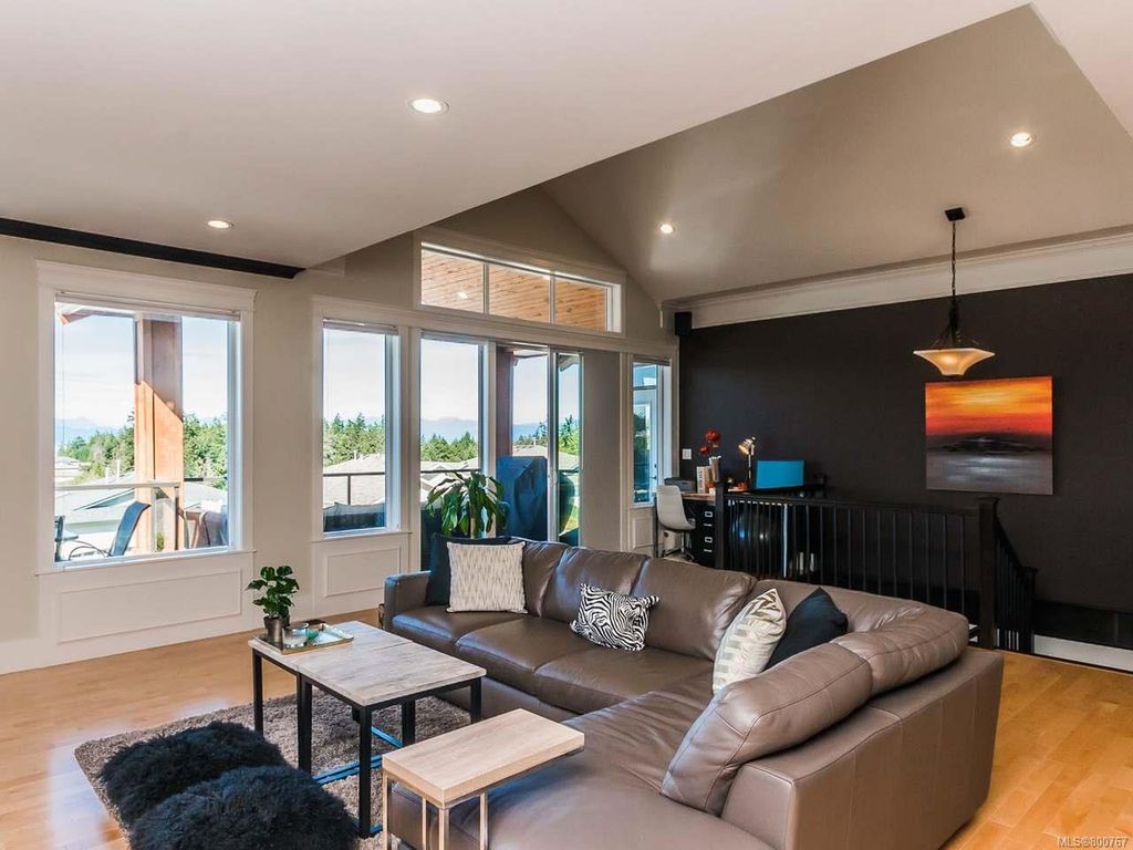 listing image 16044165137208370460