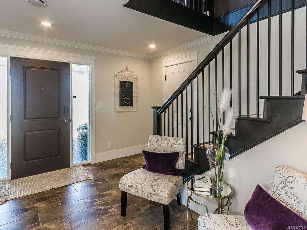 listing image 16042714948968819636