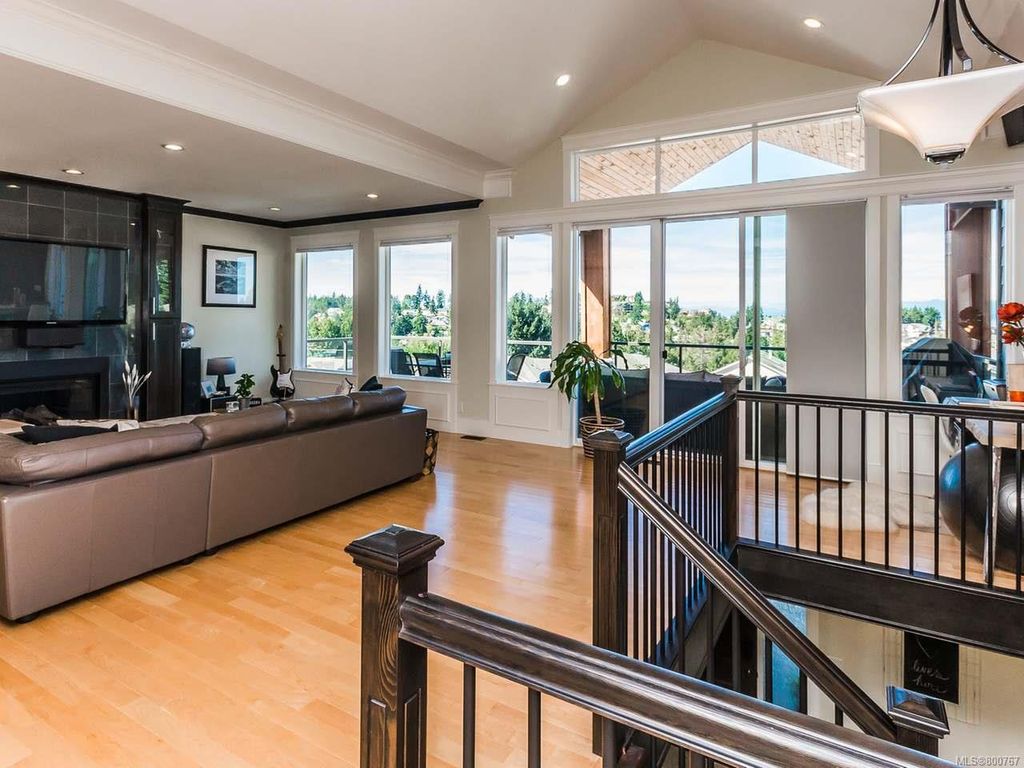 listing image 16042319508896652234