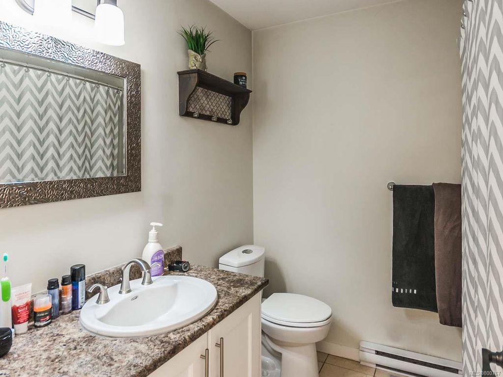 listing image 16046449772776383148