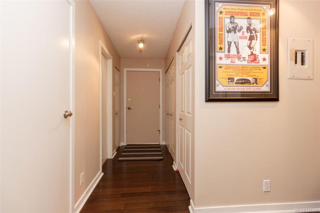 listing image 16048637138622130611