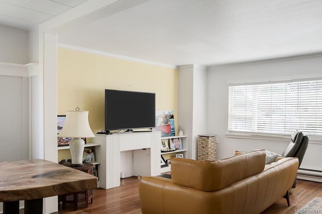 listing image 16047860826708702718