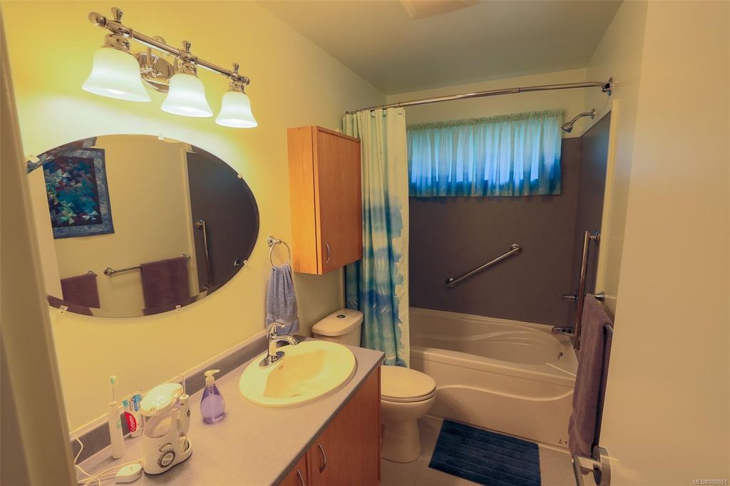 listing image 16042106188876509176