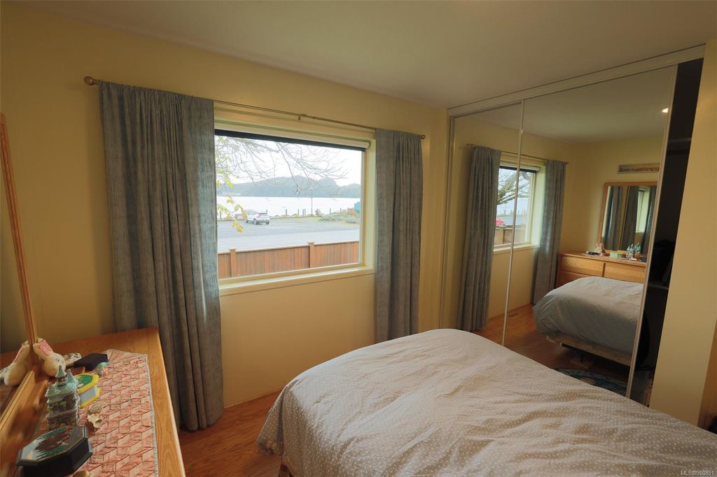 listing image 16041444578585233710