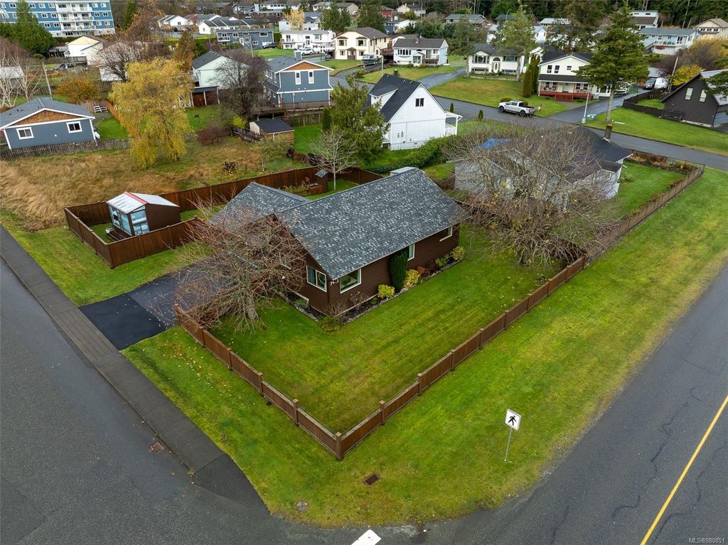 listing image 16045952701964185478