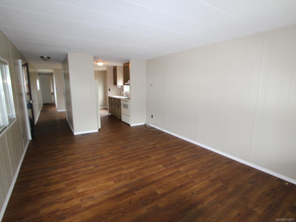 listing image 16046381184504525555