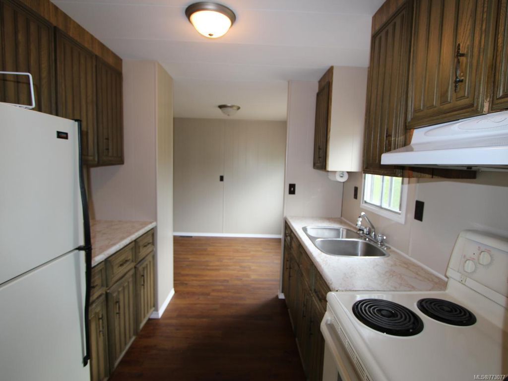 listing image 16043655334941730503