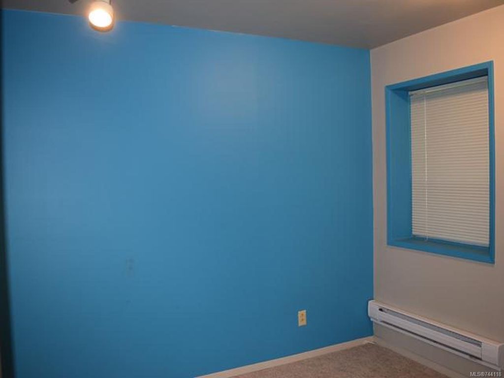 listing image 16048042479304689402