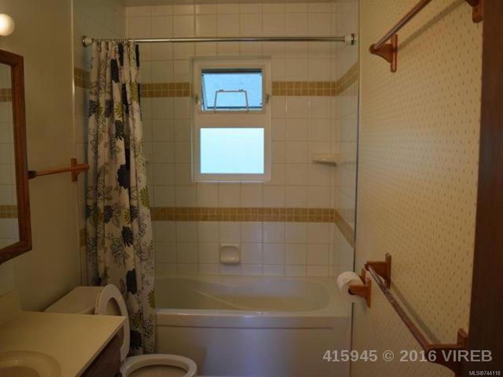 listing image 16048037616441562635