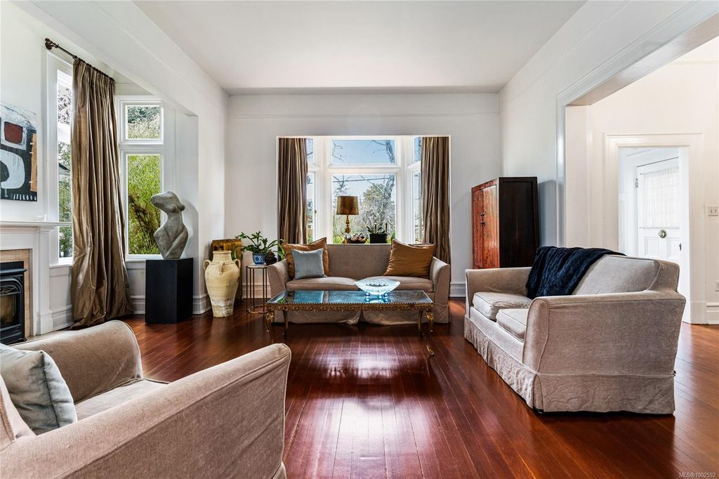listing image 16045672317447448454