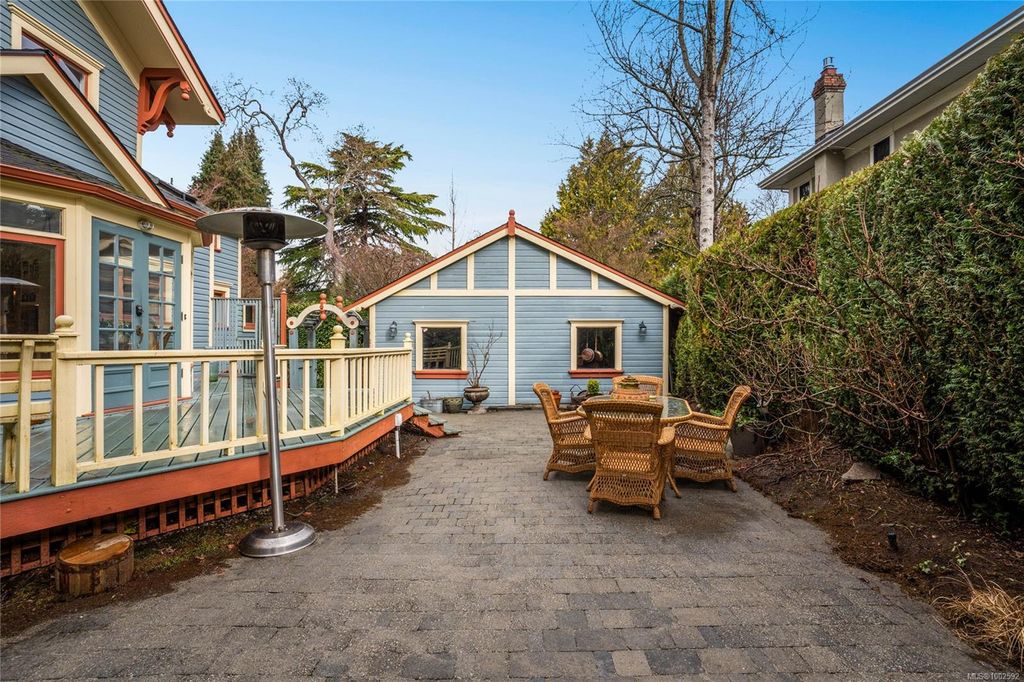 listing image 16045437315013788562