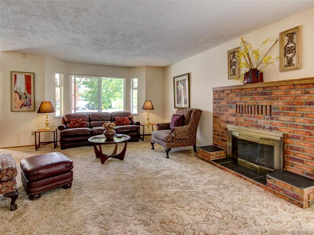 listing image 16041798200945560771