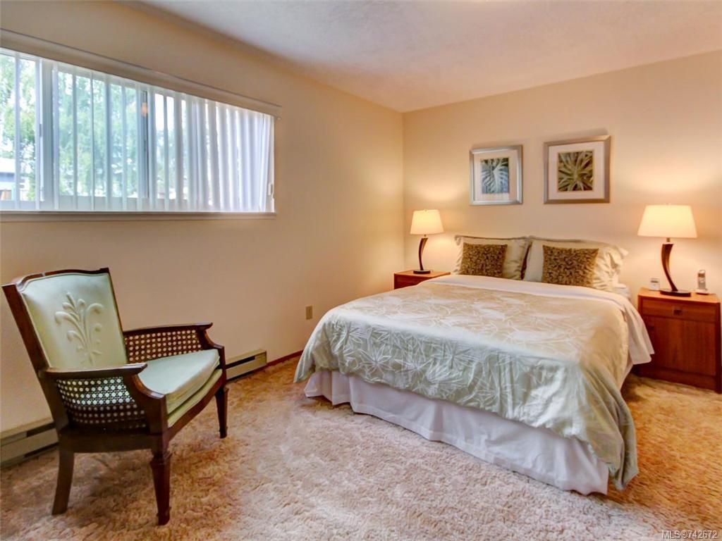 listing image 16043860643274115275