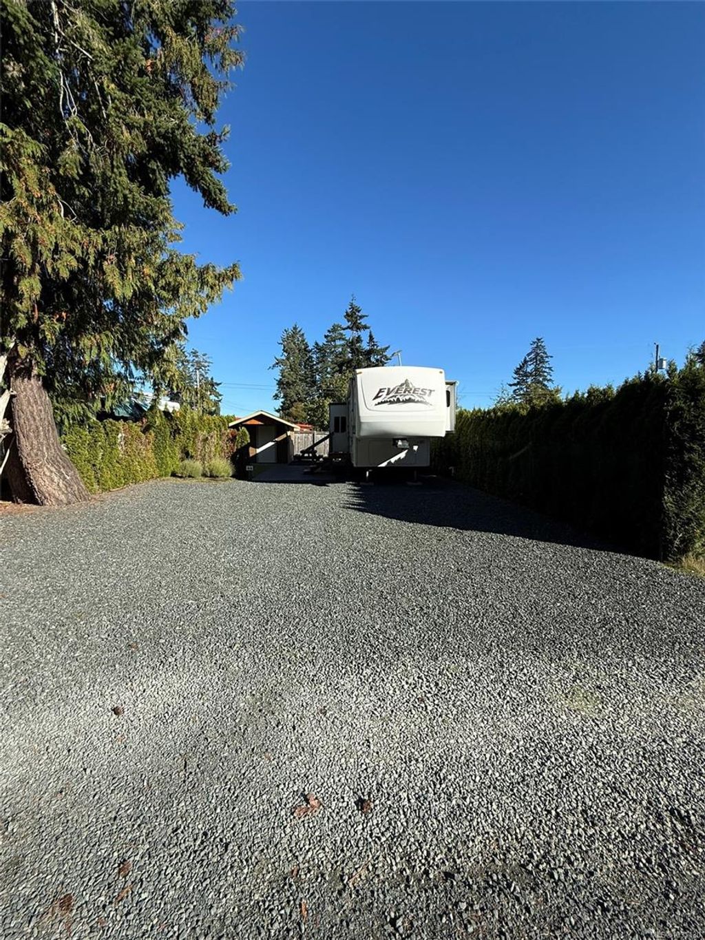 listing image 16045887218175048850