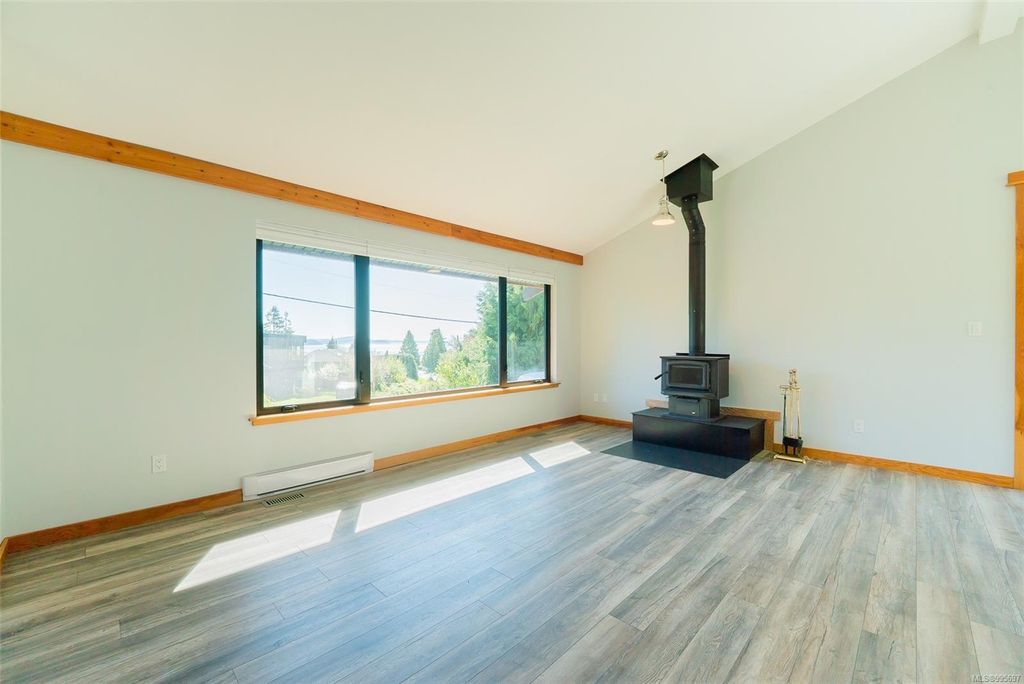 listing image 16049837082888996887