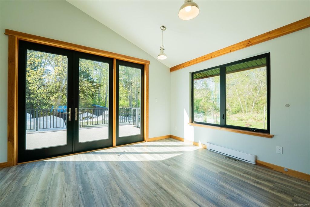 listing image 16044974951891516161
