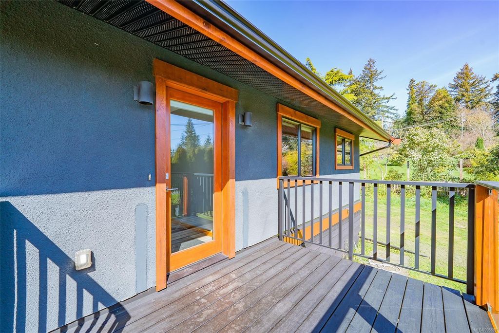 listing image 16049318077432695422