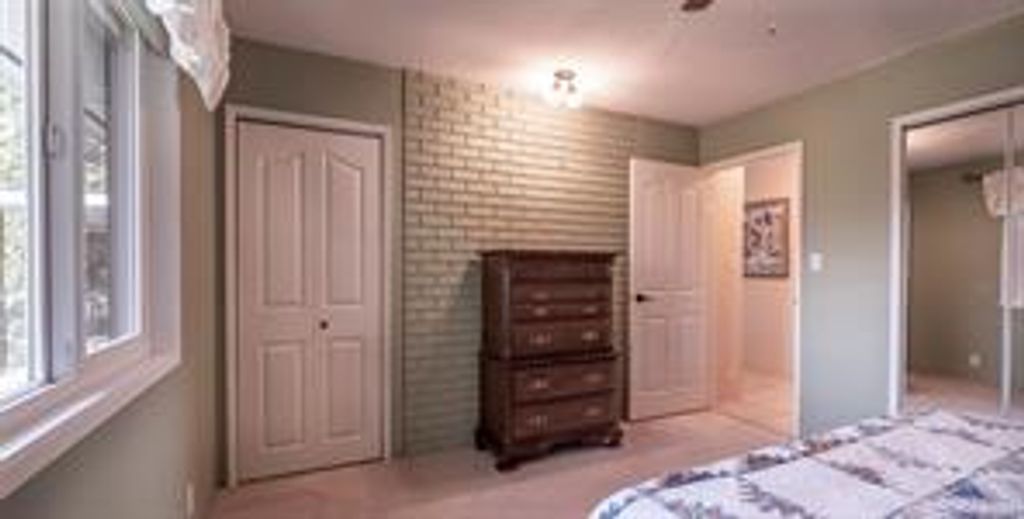 listing image 16045011338859792539