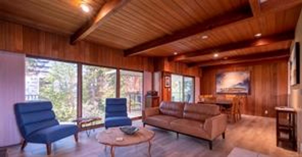 listing image 16042975726851650156