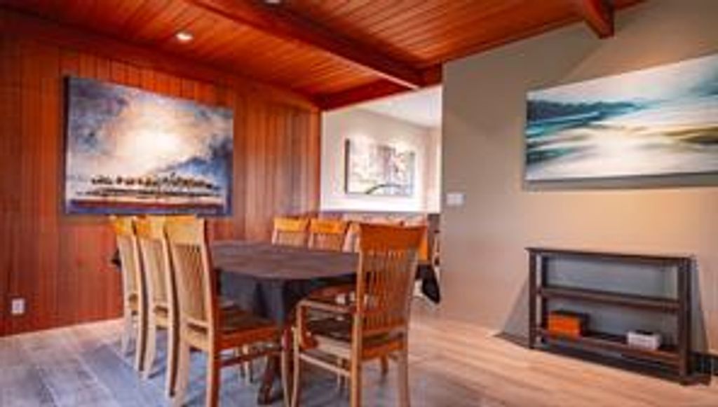 listing image 16047532303227993023