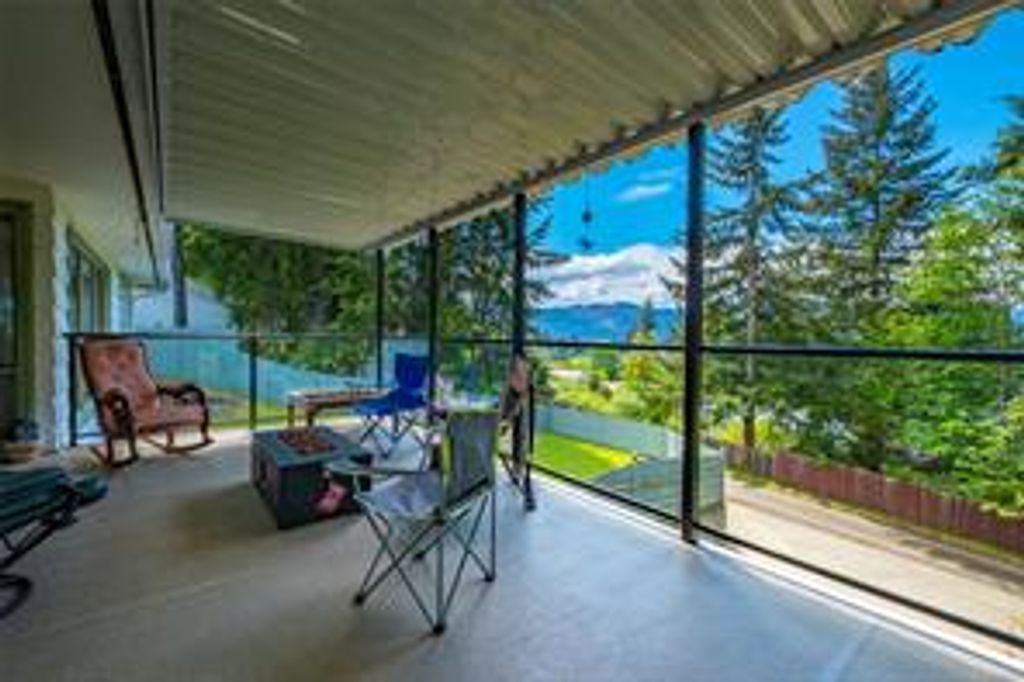 listing image 16047579441268373695