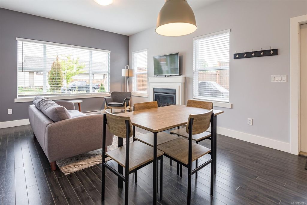 listing image 16041996766708765047