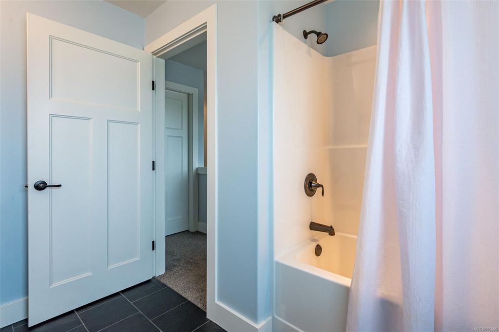 listing image 16042262947807867981