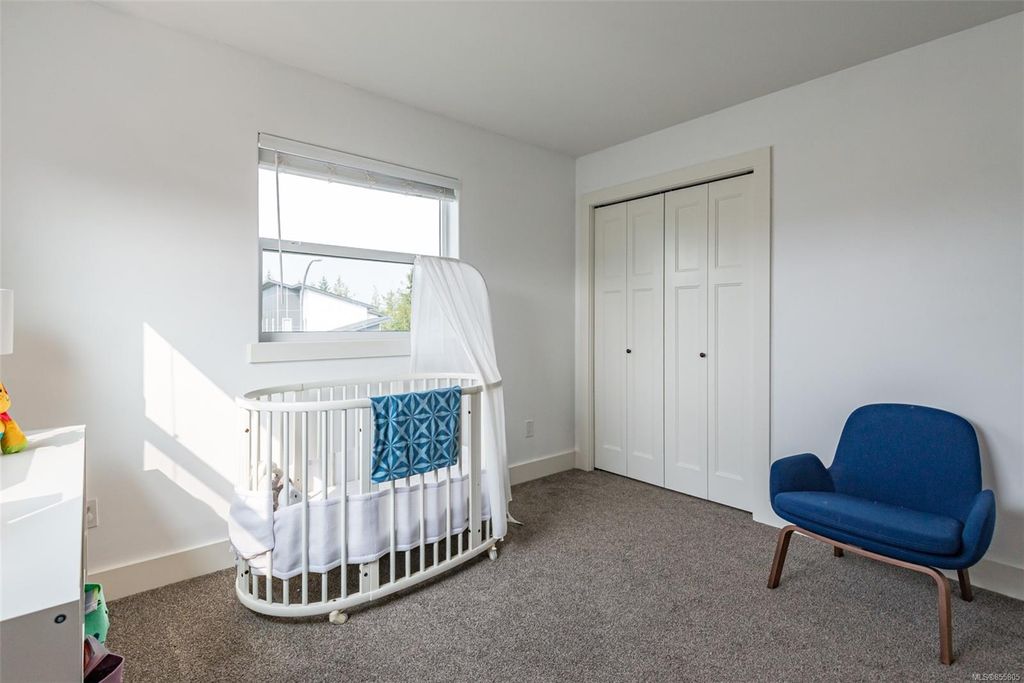 listing image 16040785975248982927