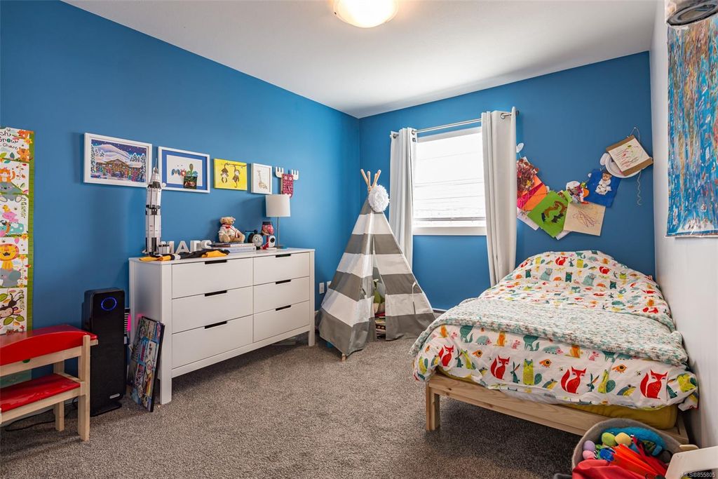 listing image 16046942005760728901
