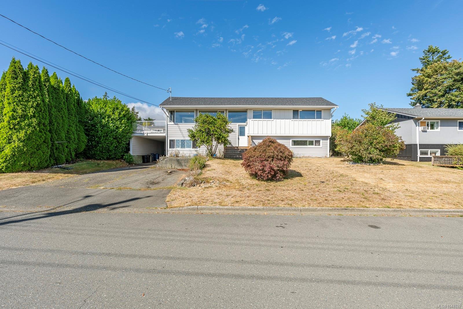 262 McLean St