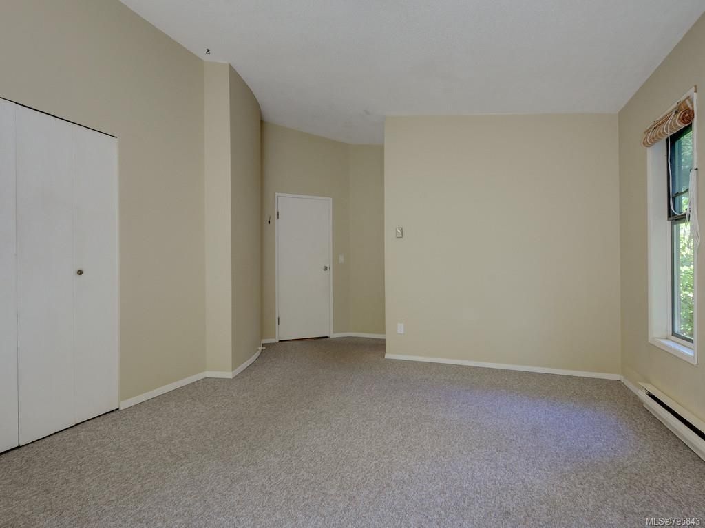 listing image 16048666385451720906