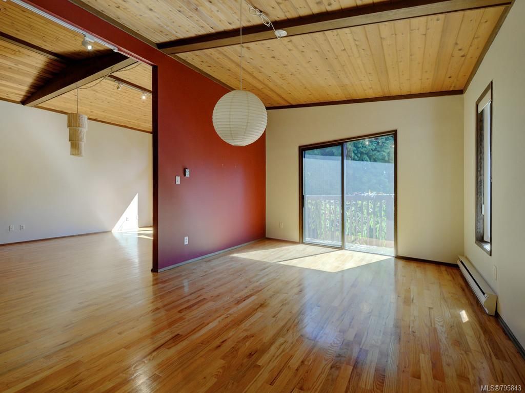 listing image 16043407884746109578