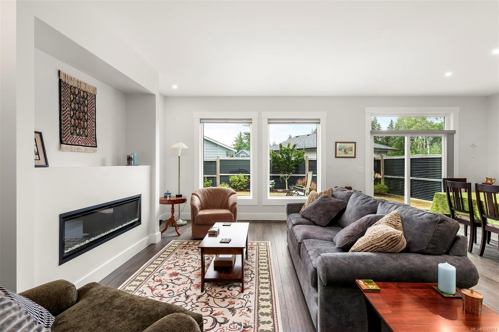 859 Labrador Dr