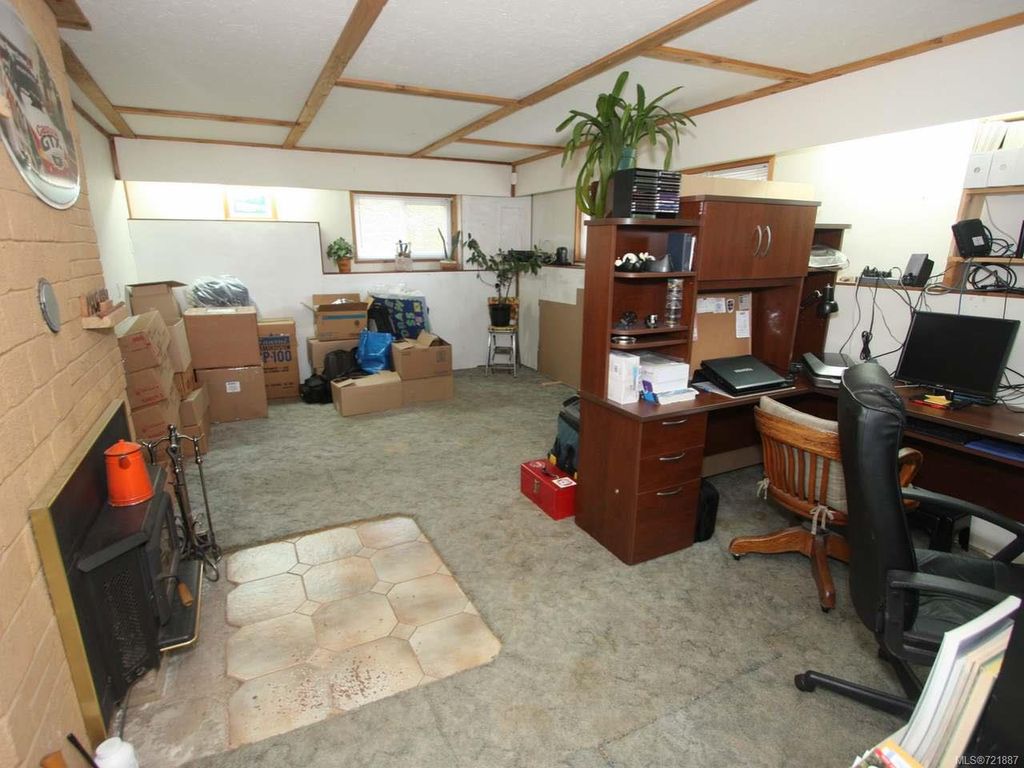 listing image 16045375278899614266