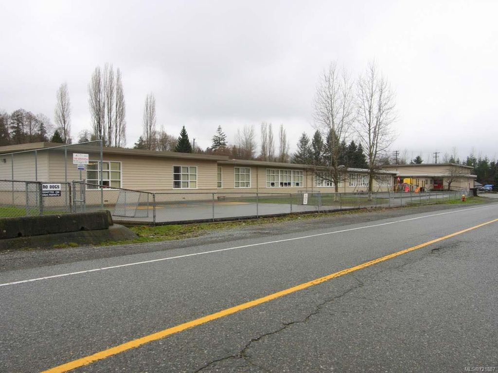 listing image 16043259423097030595