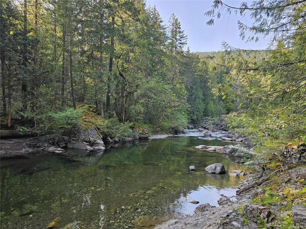 listing image 16041757610751699471