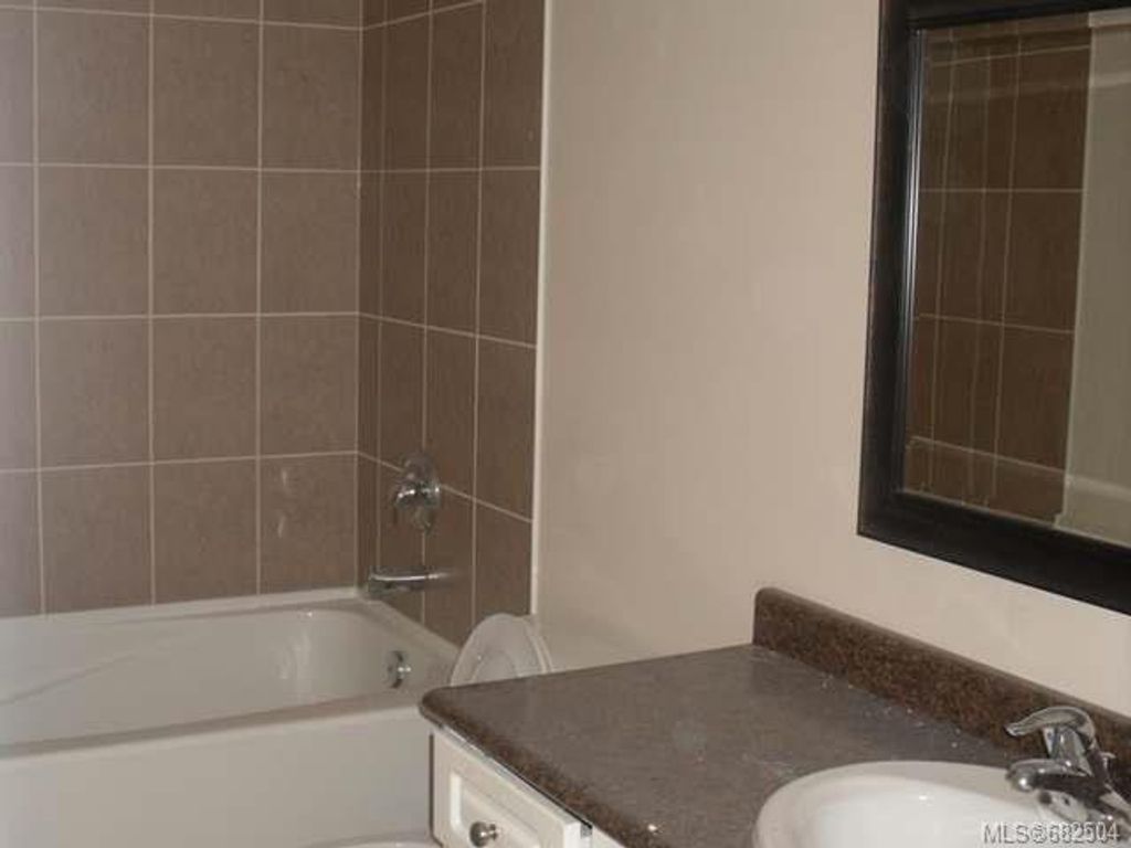 listing image 16046458600977274480