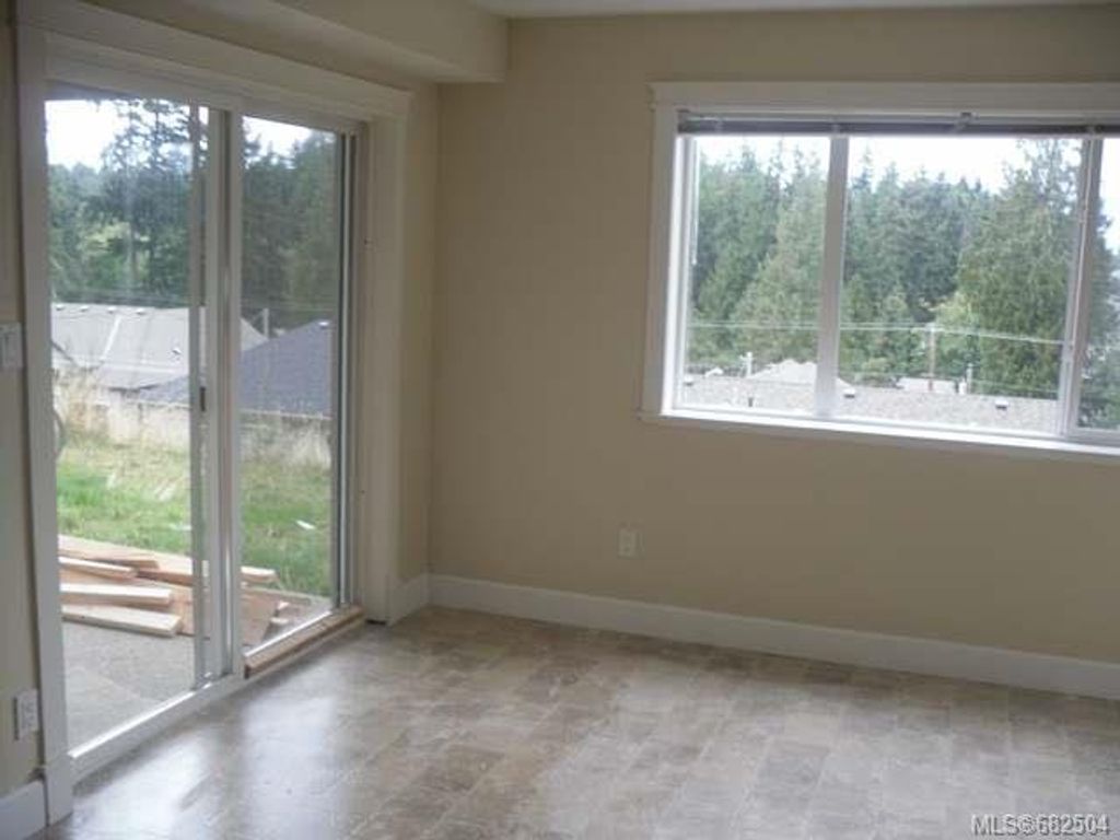 listing image 16046924603937561770