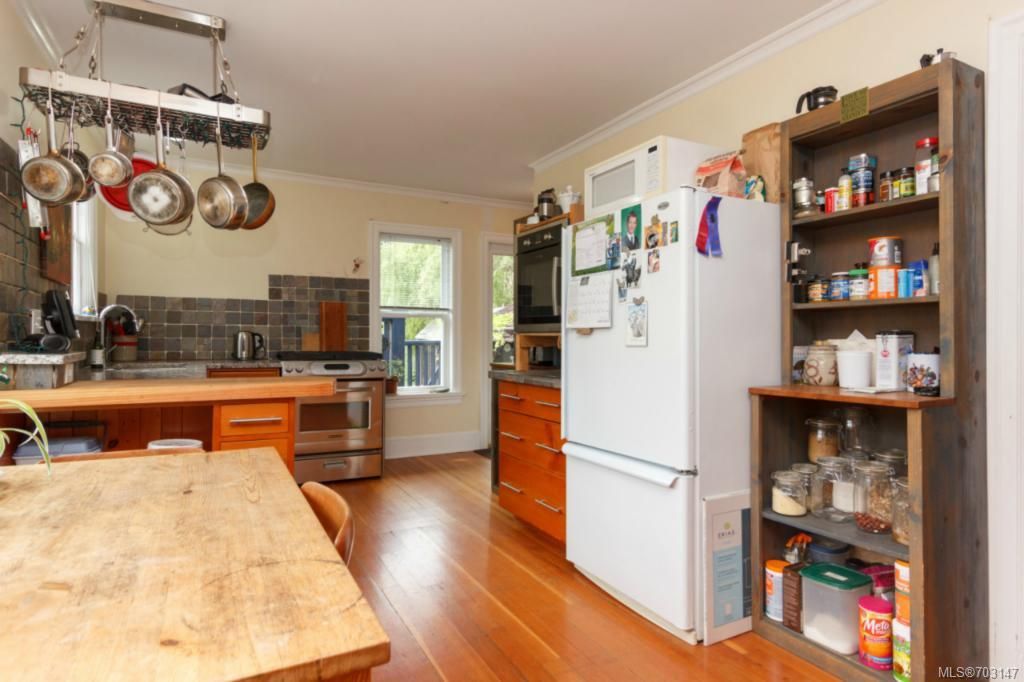 listing image 16042293117548144771