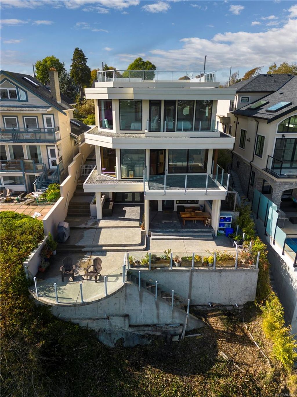 listing image 16043406748384239555