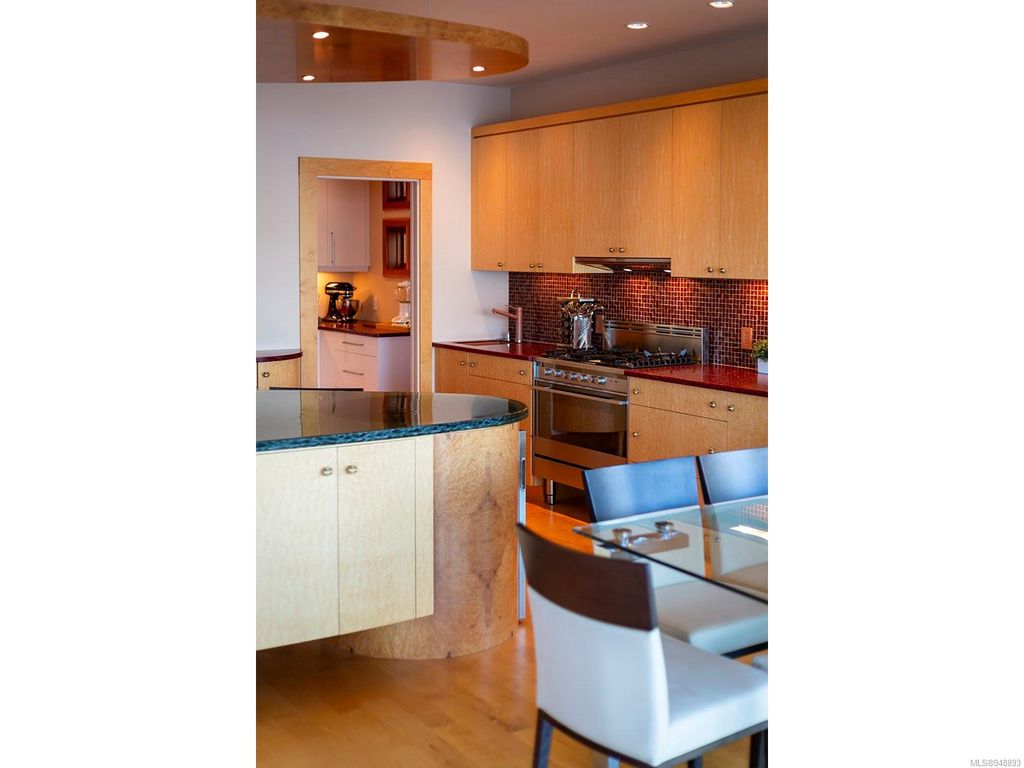 listing image 16045483925520744900